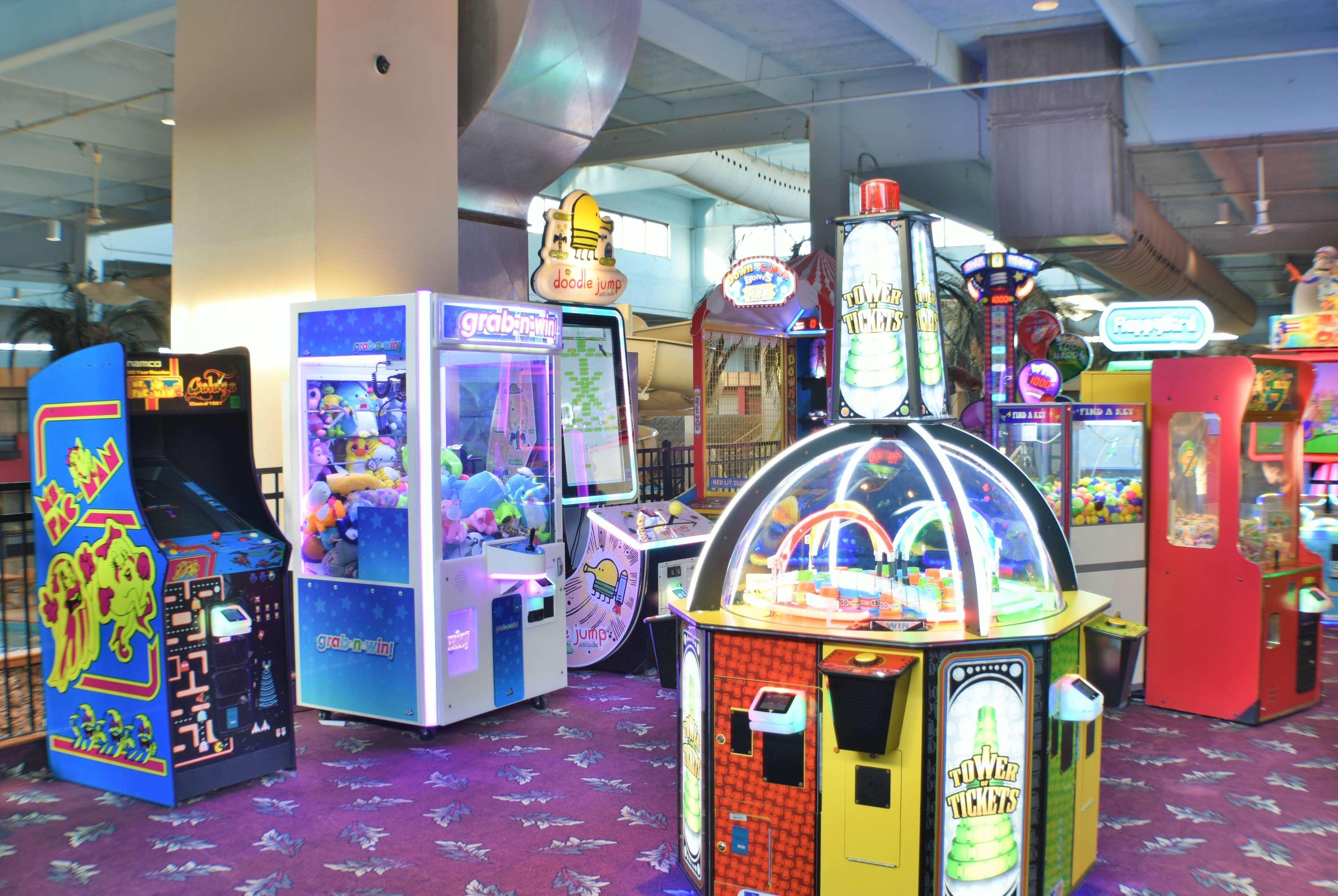 Ramada By Wyndham Sioux Falls Airport - Waterpark Resort & Event Center Dış mekan fotoğraf