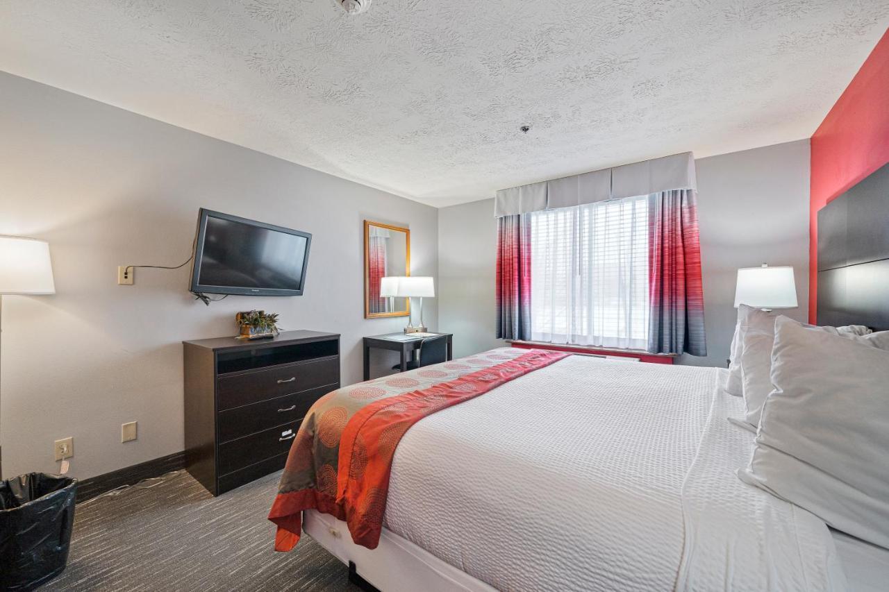 Ramada By Wyndham Sioux Falls Airport - Waterpark Resort & Event Center Dış mekan fotoğraf
