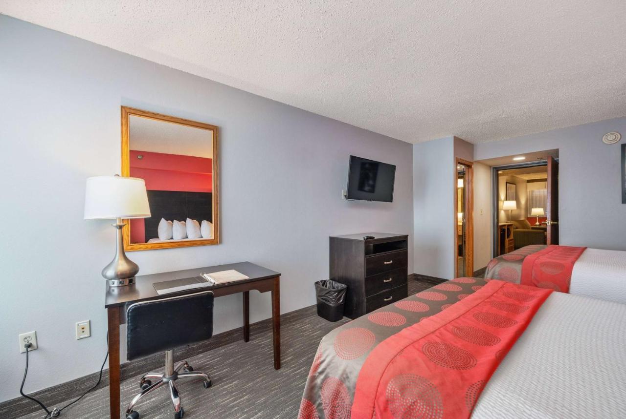 Ramada By Wyndham Sioux Falls Airport - Waterpark Resort & Event Center Dış mekan fotoğraf