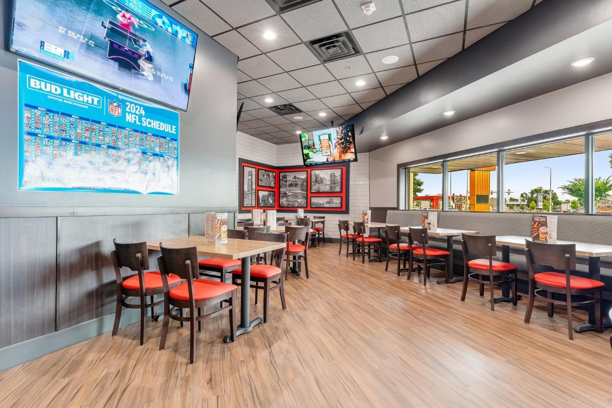 Ramada By Wyndham Sioux Falls Airport - Waterpark Resort & Event Center Dış mekan fotoğraf
